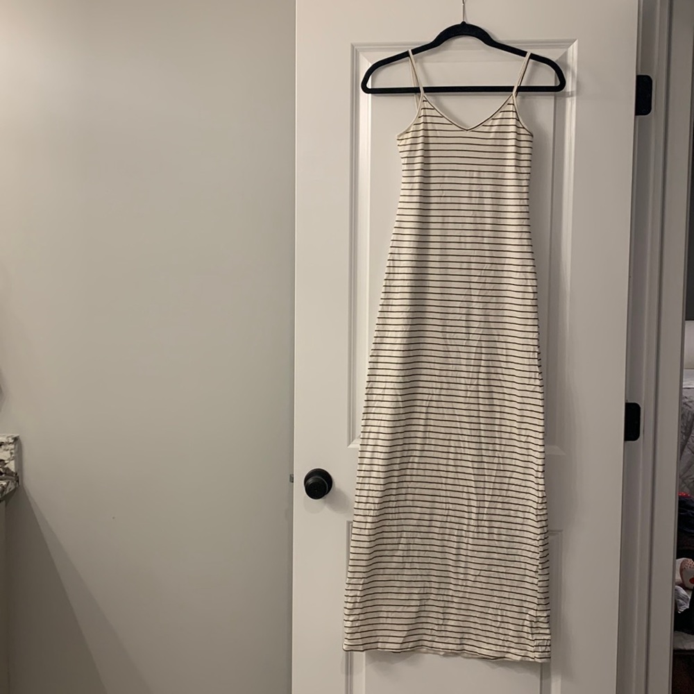 American apparel White and black stripped maxi stress. Size 2